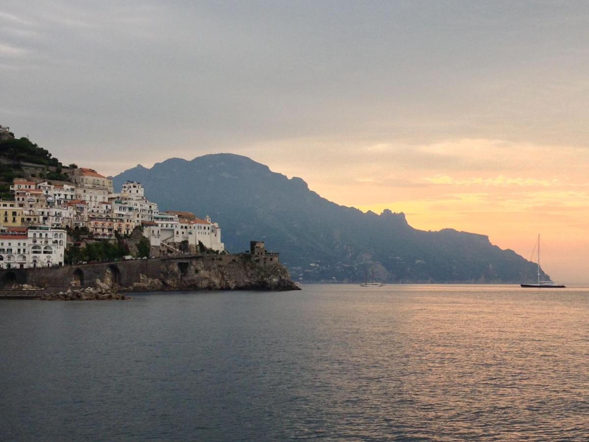 Casa Don Plinio Amalfi Center Exterior foto